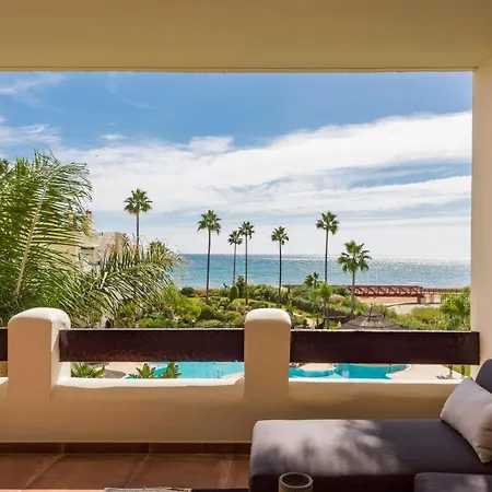 Frontline Luxury 10 Mins From Puerto Banus Rdr303 Apartment Estepona