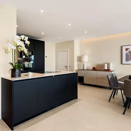 Frontline Luxury 10 Mins From Puerto Banus Rdr303 Apartment