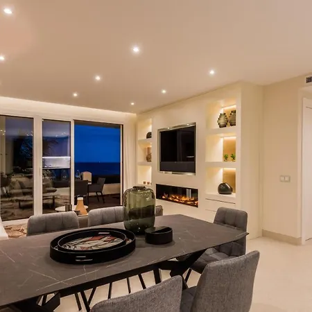 Apartment Frontline Luxury 10 Mins From Puerto Banus Rdr303