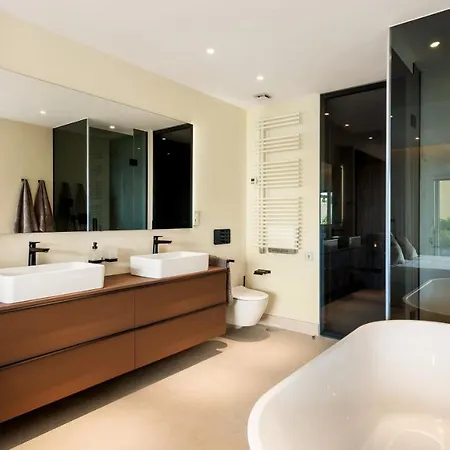 Frontline Luxury 10 Mins From Puerto Banus Rdr303 Apartment *